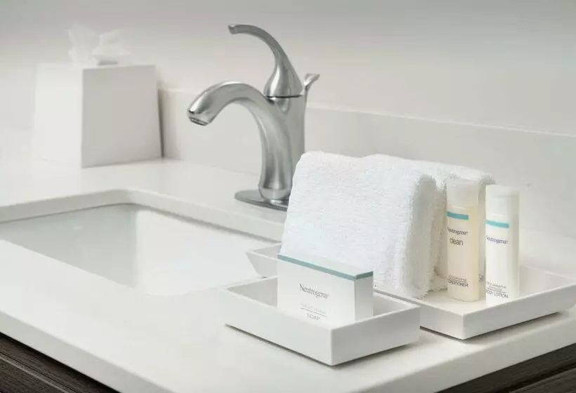 هتل Home2 Suites By Hilton Atlanta Midtown