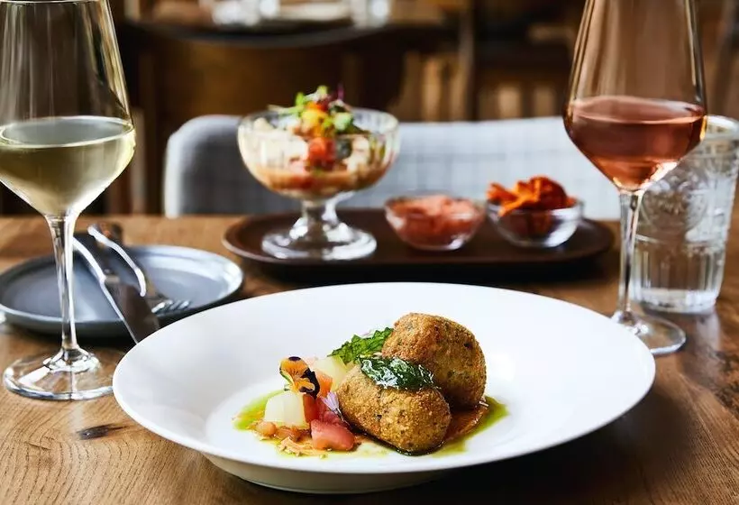 Kimpton Riverplace Hotel, An Ihg