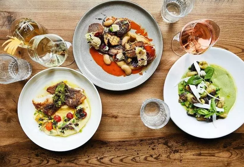 Kimpton Riverplace Hotel, An Ihg