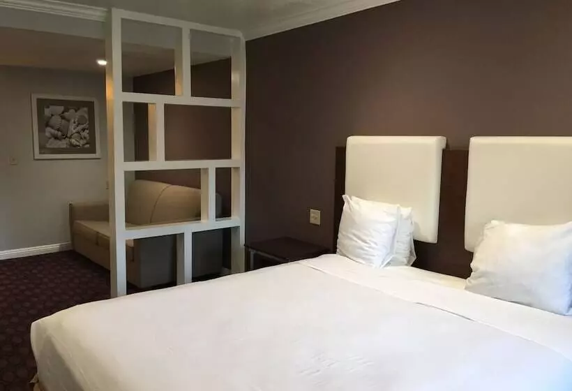 בית מלון כפרי Pacific, Manhattan Beach