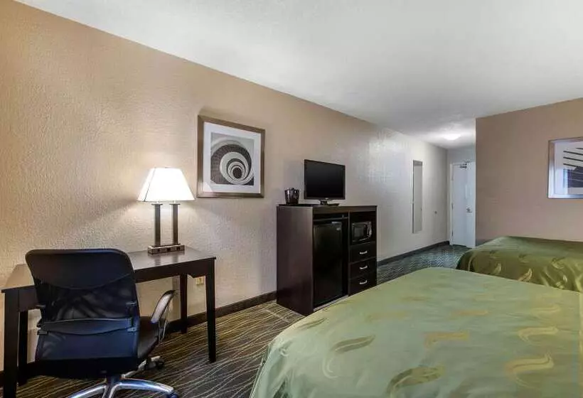 酒店 Quality Inn & Suites Des Moines   Merle Hay Road