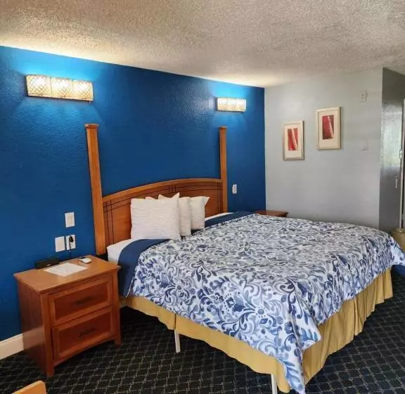 בית מלון כפרי Regency Inn Fort Sam Houston