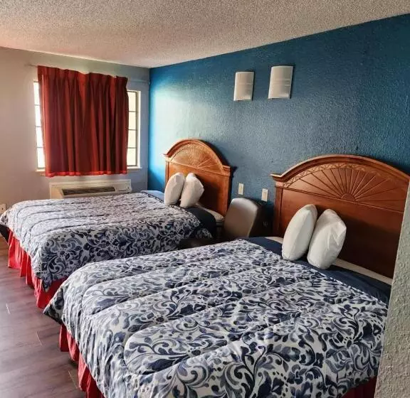 בית מלון כפרי Regency Inn Fort Sam Houston