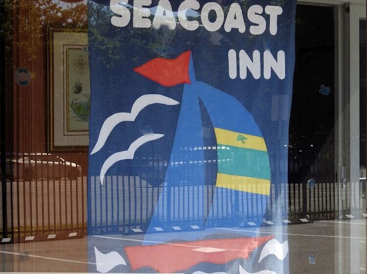 هتل Seacoast Inn