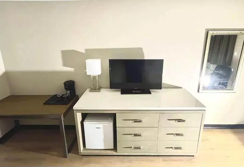 בית מלון כפרי Super 8 By Wyndham Blythe