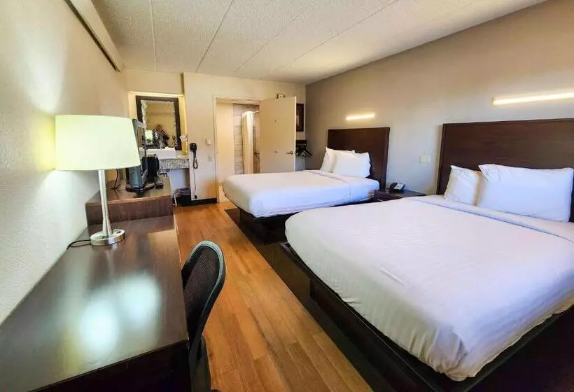 فندق Travelodge By Wyndham Peoria