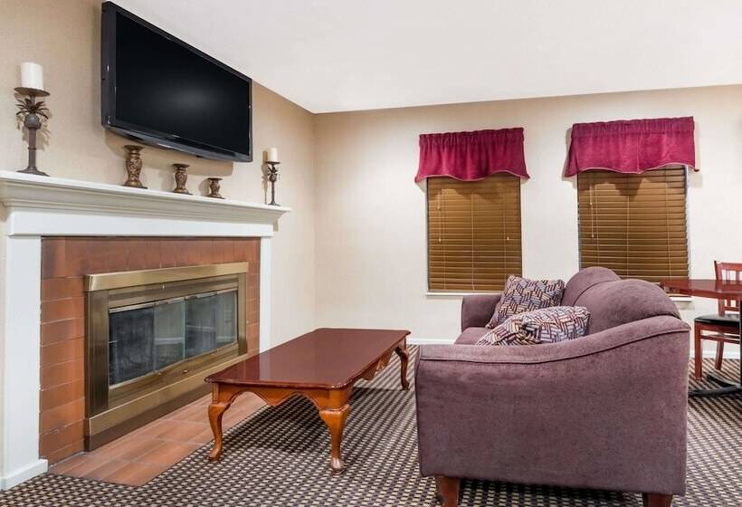 اقامتگاه Hawthorn Extended Stay By Wyndham Columbus