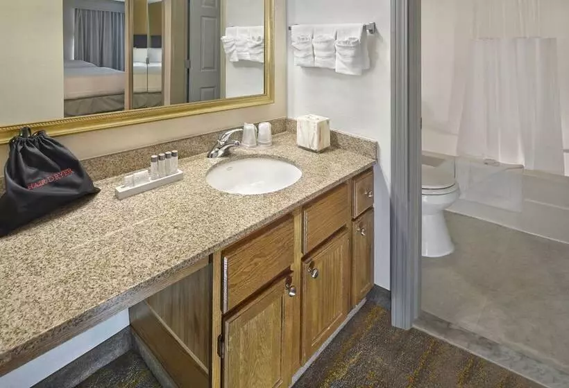 Резиденция New Haven Village Suites