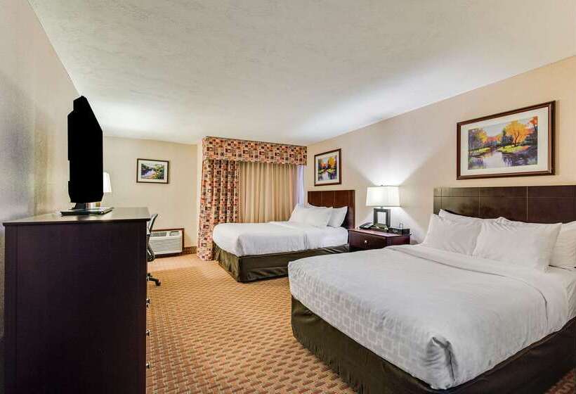 Clarion Hotel Convention Center