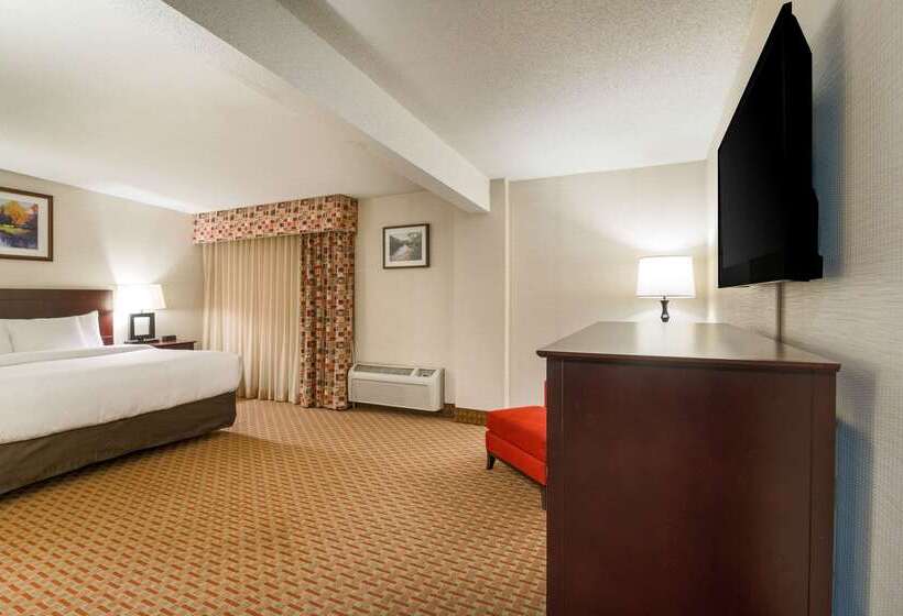 Clarion Hotel Convention Center