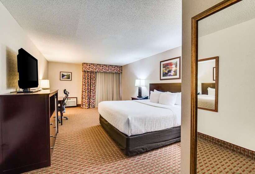 Clarion Hotel Convention Center