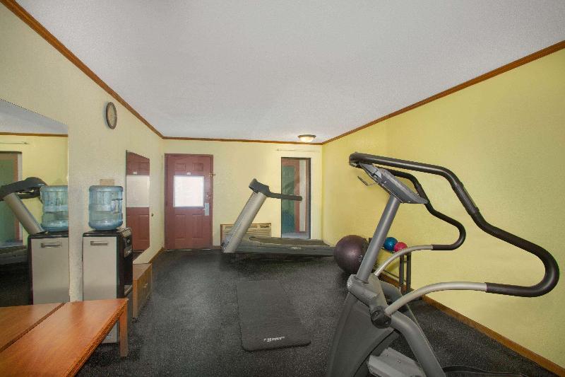 Szálloda Days Inn By Wyndham Wichita West Near Airport