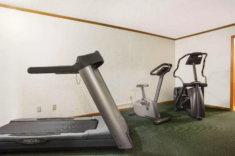 فندق Days Inn By Wyndham Wichita West Near Airport