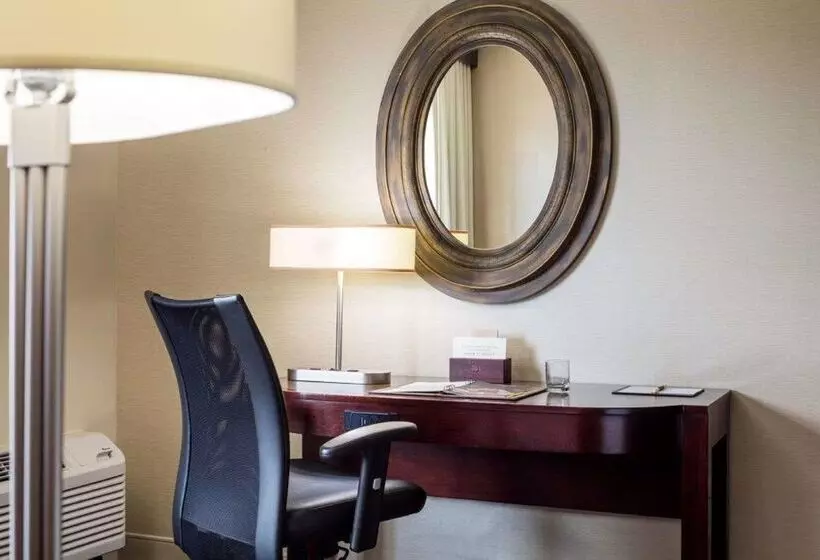 Doubletree By Hilton Hotel Leominster