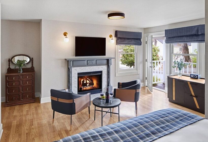 هتل Gosby House Inn, A Four Sisters Inn