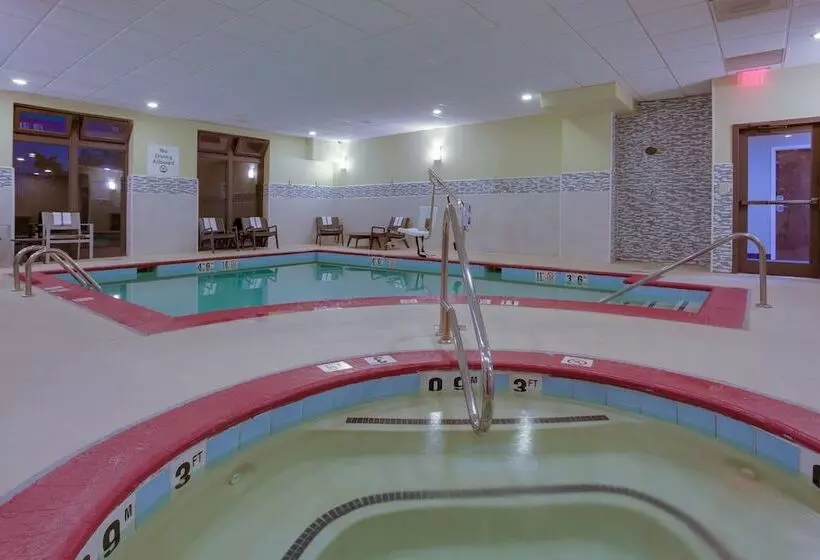 Hotel Holiday Inn Express & Suites Laurel Lakes, An Ihg