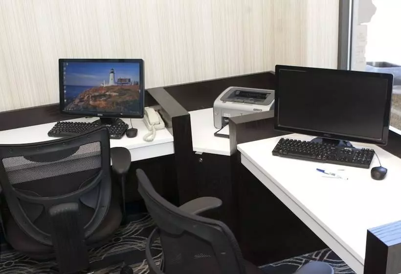 Hotel Holiday Inn Express & Suites Laurel Lakes, An Ihg