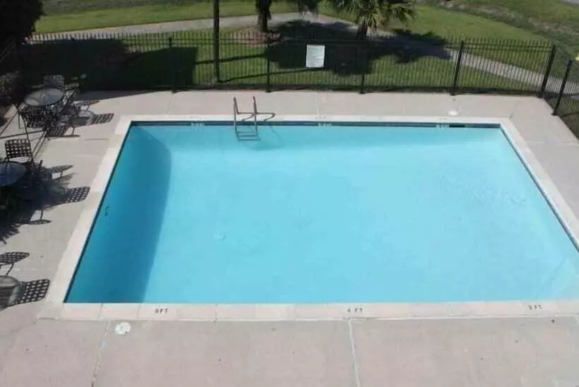 ホテル Americas Best Value Inn Lafayette