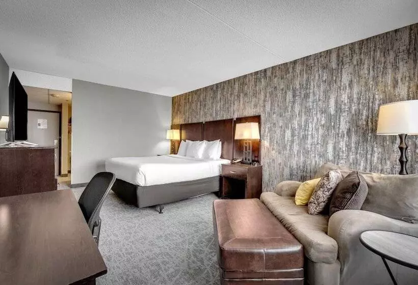 The Academy Hotel Colorado Springs