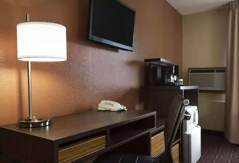 모텔 Super 8 By Wyndham Mount Vernon, Il