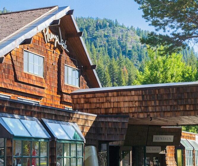 Курорт Plumpjack Inn