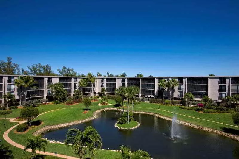 Sundial Beach Resort & Spa