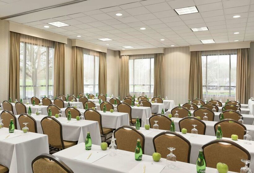 ホテル Doubletree By Hilton Detroit Novi