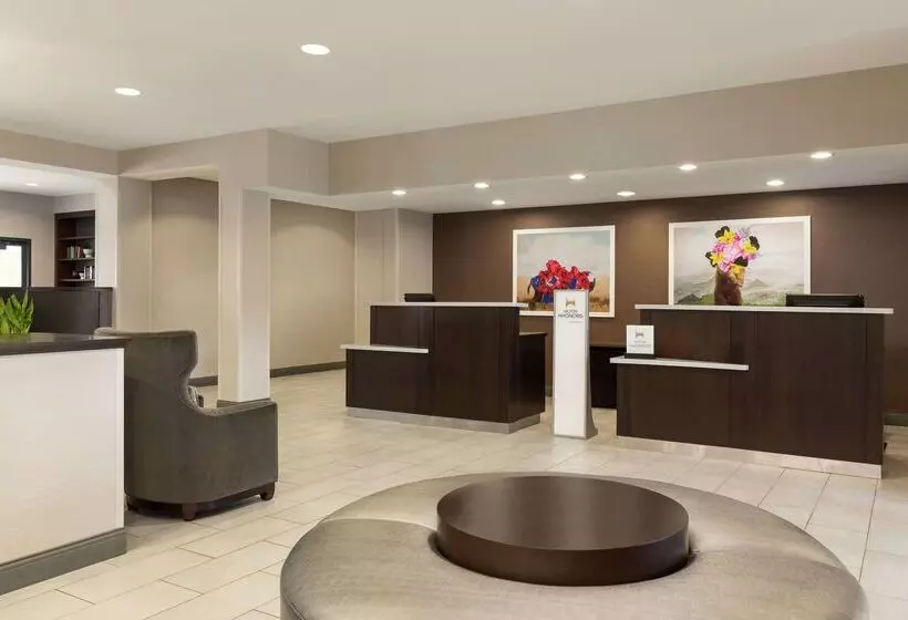 Hotel Doubletree By Hilton Detroit Novi