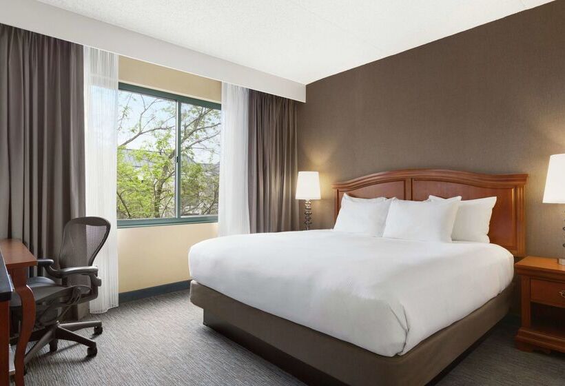 ホテル Doubletree By Hilton Detroit Novi