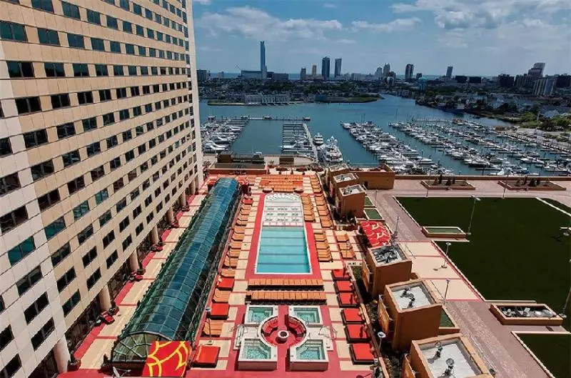 酒店 Golden Nugget