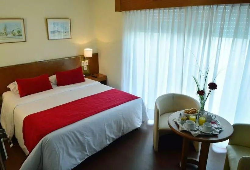 בית מלון כפרי Oxford