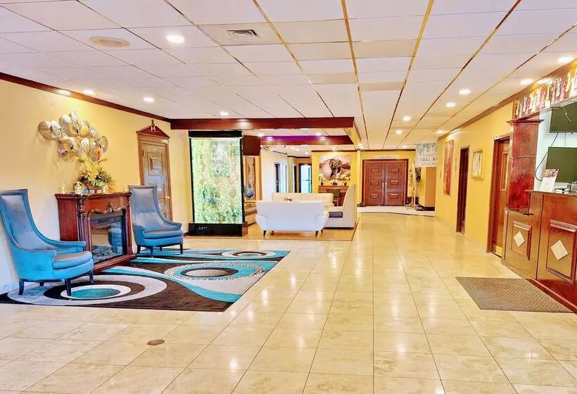 ホテル Travelodge By Wyndham Indianapolis Speedway