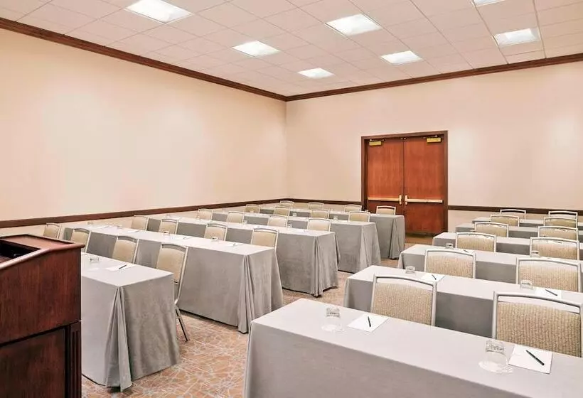 فندق The Westin Kansas City At Crown Center