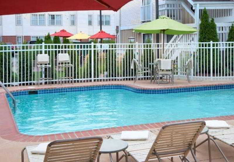 اقامتگاه Sonesta Es Suites Ann Arbor