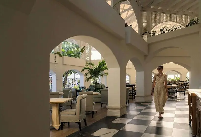 Colony Club By Elegant Hotels
