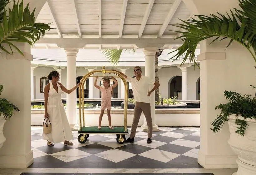 Colony Club By Elegant Hotels