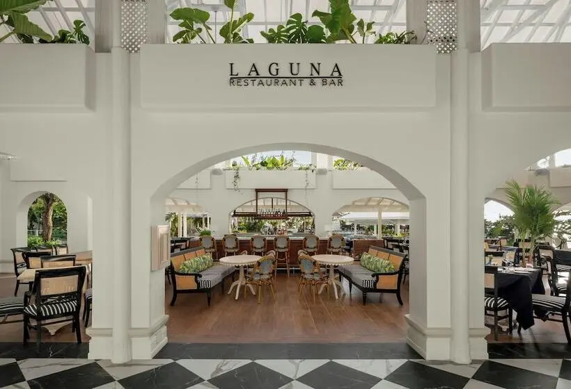 Colony Club By Elegant Hotels