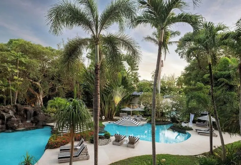 Colony Club By Elegant Hotels