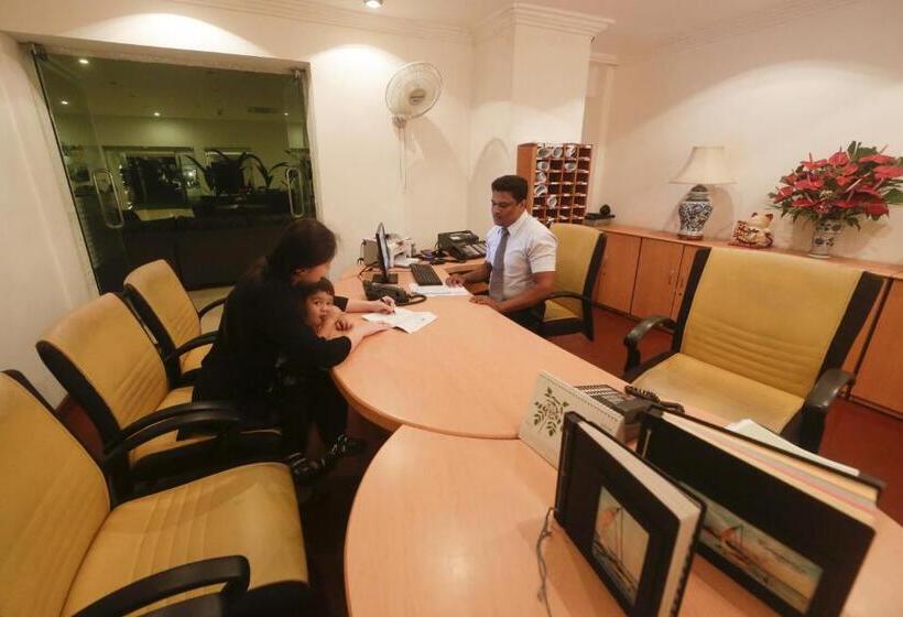 בית מלון כפרי Catamaran Beach