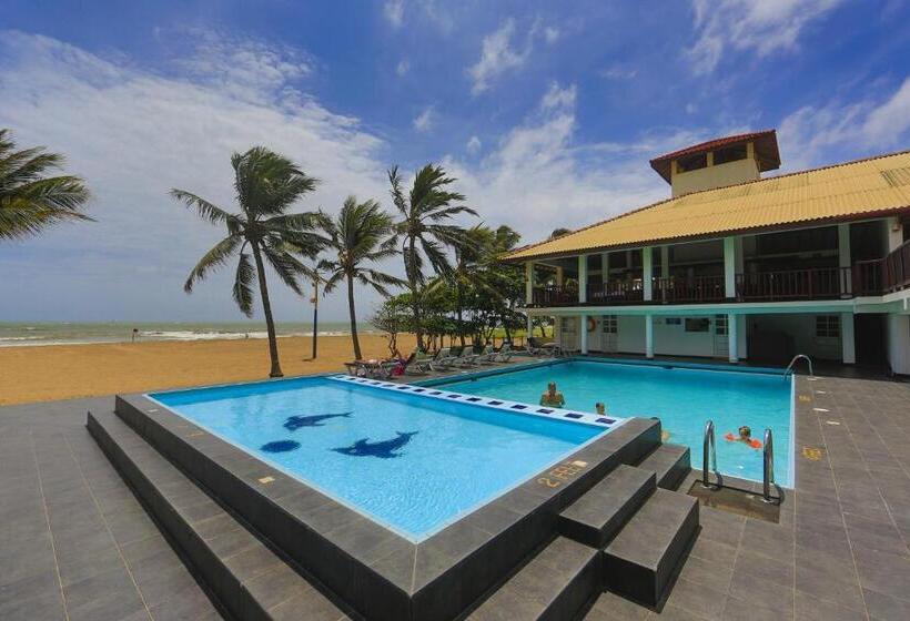 בית מלון כפרי Catamaran Beach