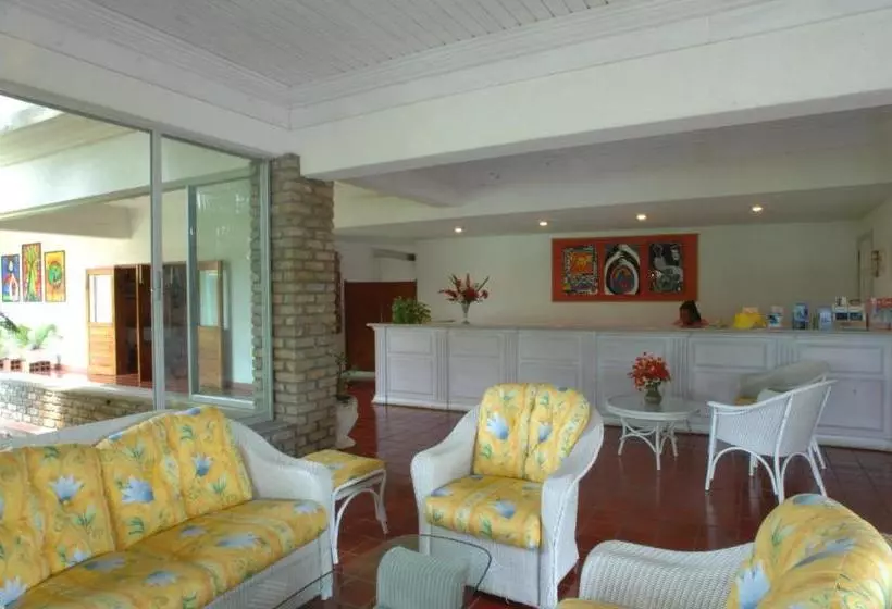 هتل Grand View Beach