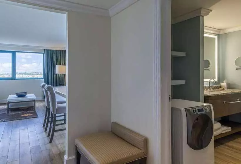 هتل Hilton Barbados Resort