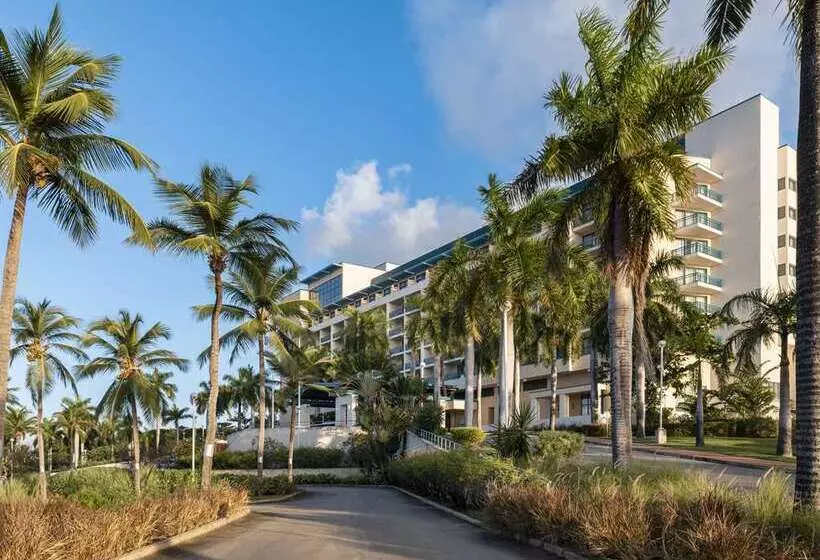 هتل Hilton Barbados Resort