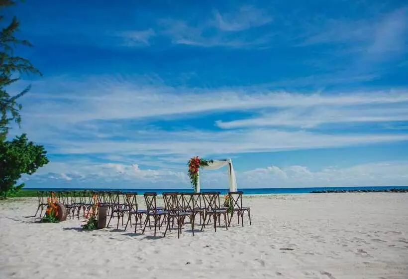 هتل Hilton Barbados Resort