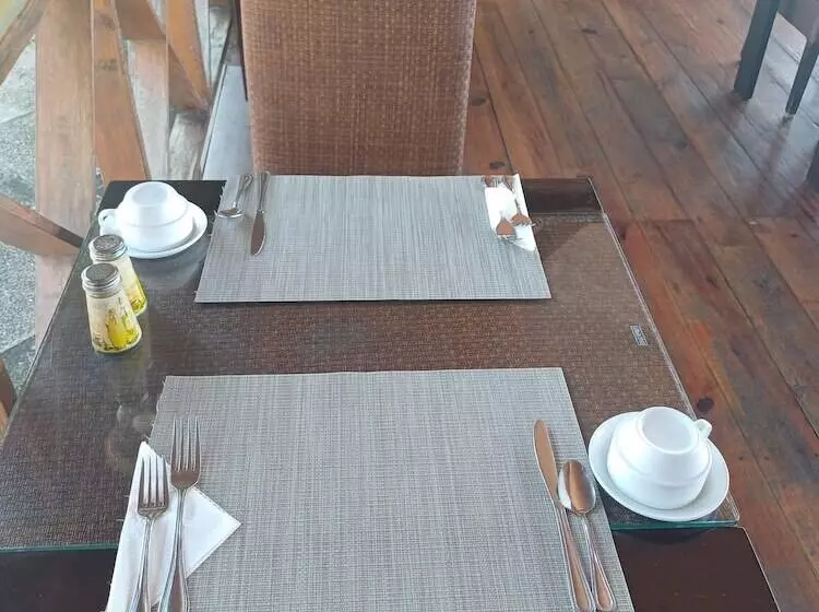 هتل Starfish Tobago