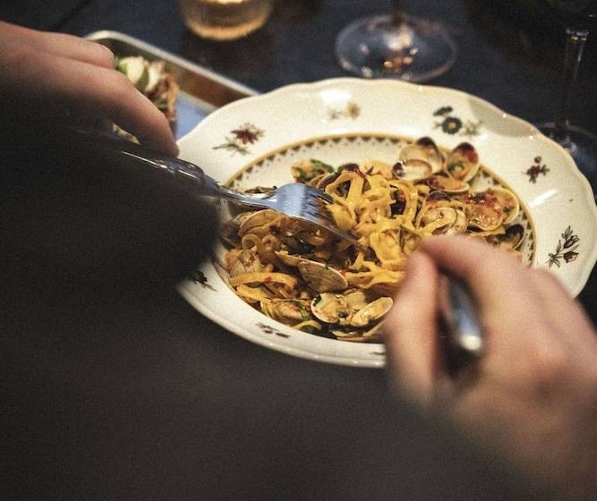 Berns, Historical Boutique Hotel & House Of Entertainment Since 1863