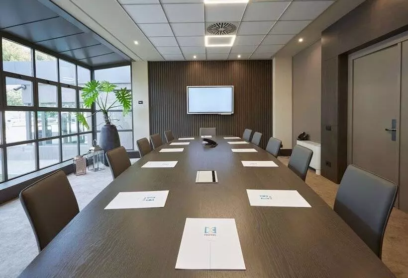 Dc Hotel International