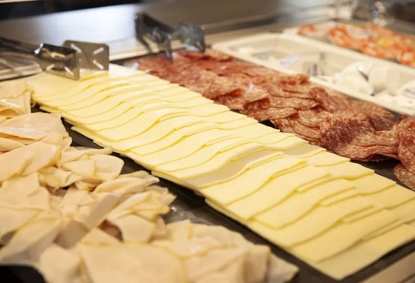 Dc Hotel International