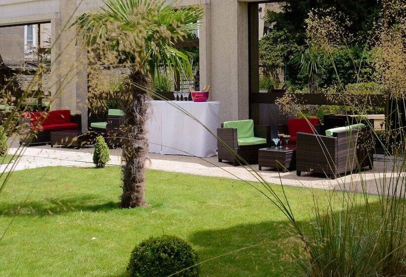 هتل Ibis Port De Plaisance