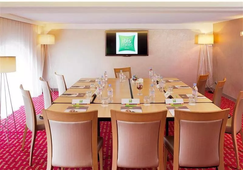 هتل Ibis Styles Dijon Central